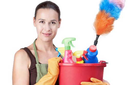 Professional move in cleaning for a Hammersmith flat before furniture arrives