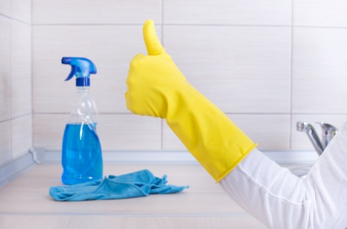 Professional move-out cleaning for a Hammersmith apartment